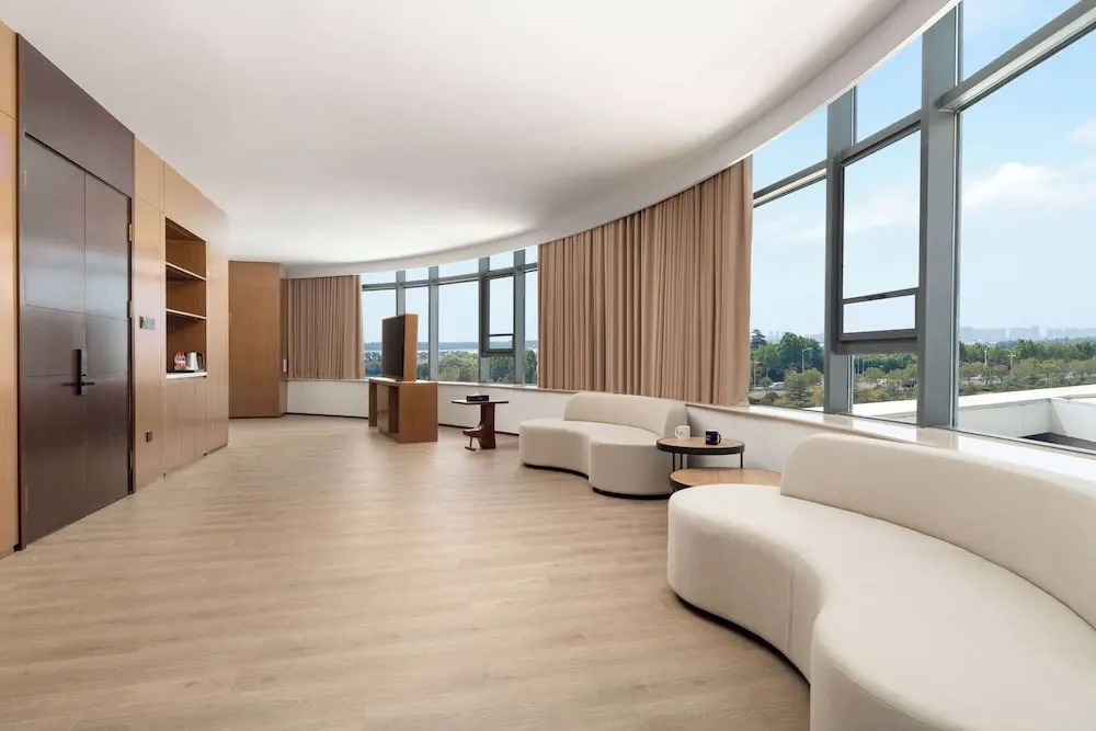 Линьи: Days Inn By Wyndham Linyi Yihe New Area