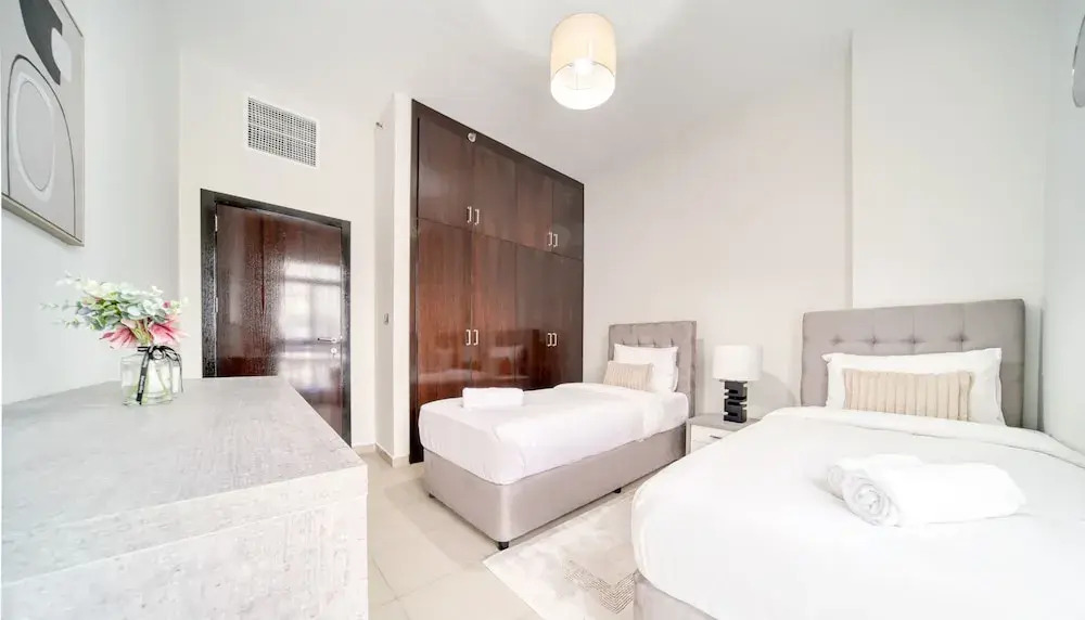 Дубай: KOHH - 2BR in Oasis Residence 1