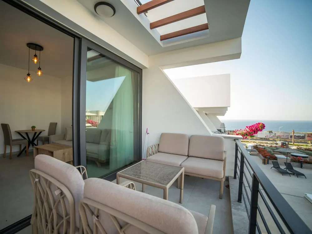Калогреа: Superfresh Penthouse Studio Apartment With sea View