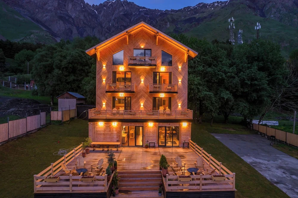 Степанцминда: 174o Boutique hotel