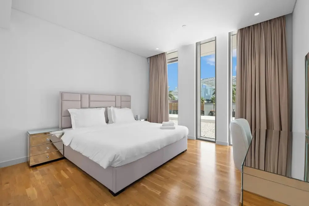 Дубай: Bluewater's Residence Bay 2BR-Maid Room
