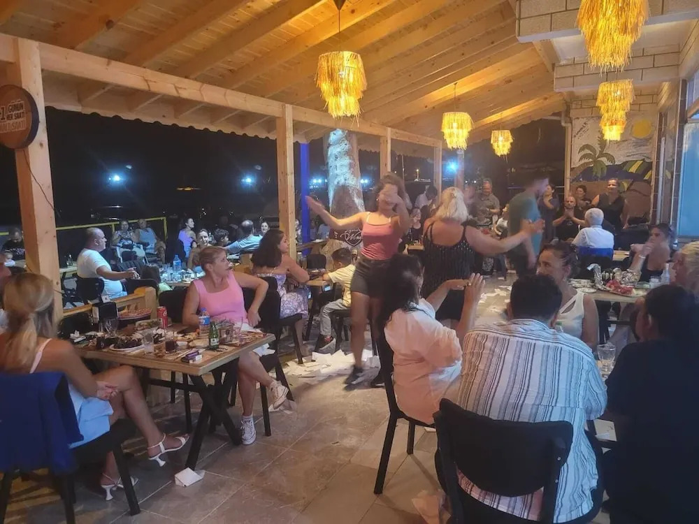 Мармара: Defne Otel & Restaurant