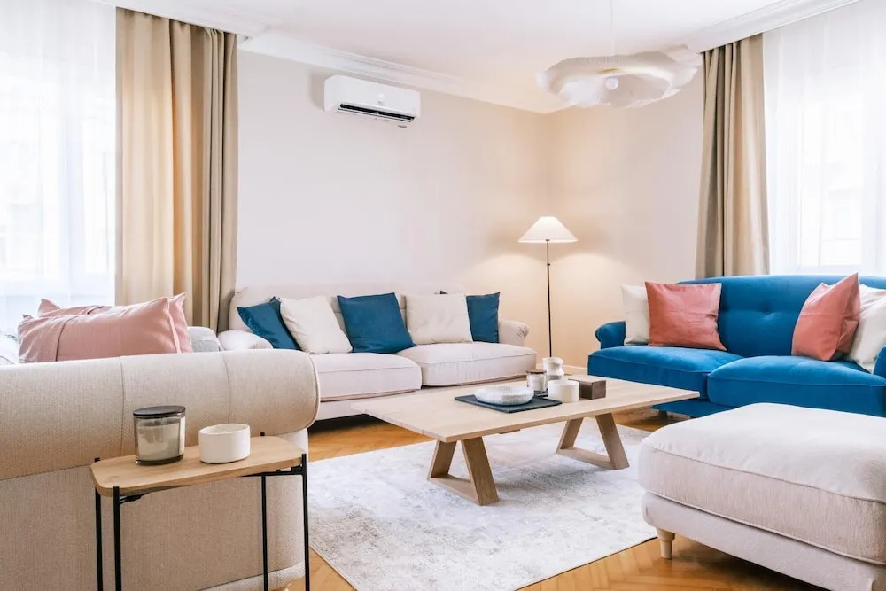 Стамбул: Chic Flat w Balcony 5 min to Cevahir Mall in Sisli