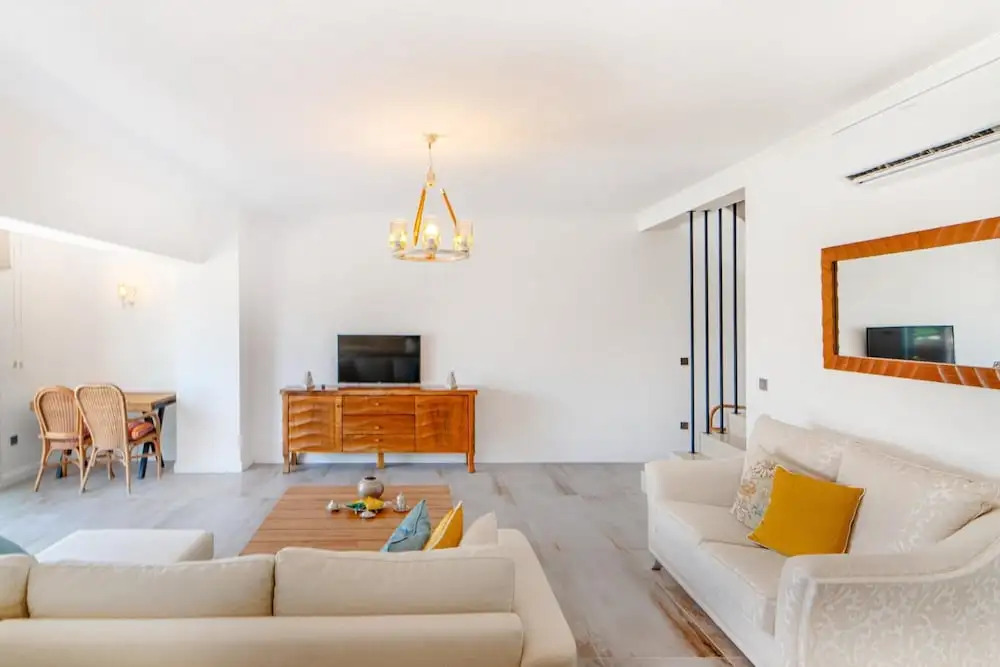 Villa w Pool Garden Patio 1 min to Beach in Bodrum — фото 3
