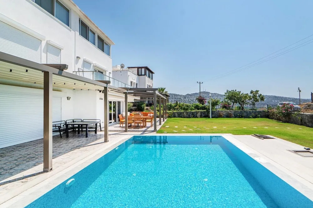 Яликавак: Villa w Pool Garden Patio 1 min to Beach in Bodrum