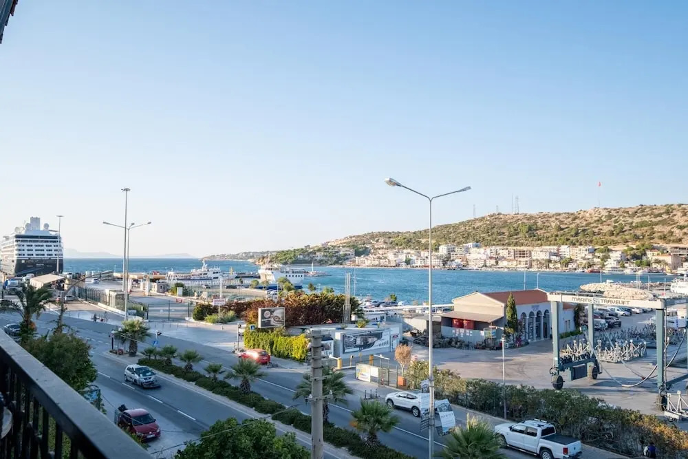 Чешме: Flat w Sea View Balcony 3 min to Cesme Marina