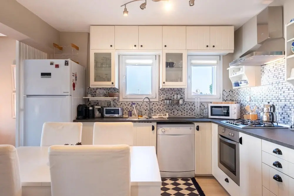 Чешме: Flat w Sea View Balcony 3 min to Cesme Marina
