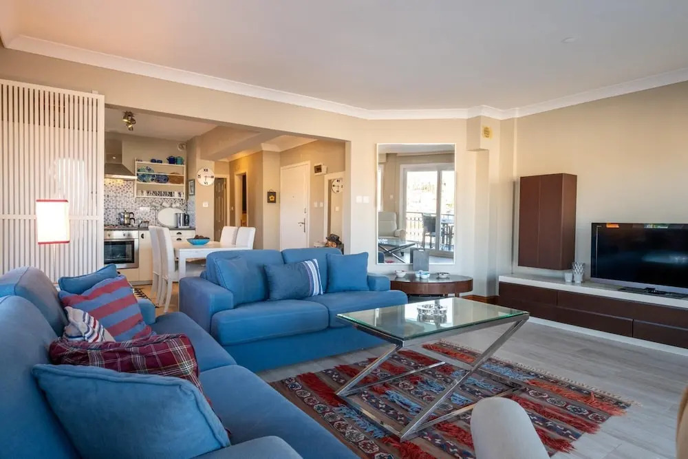 Чешме: Flat w Sea View Balcony 3 min to Cesme Marina