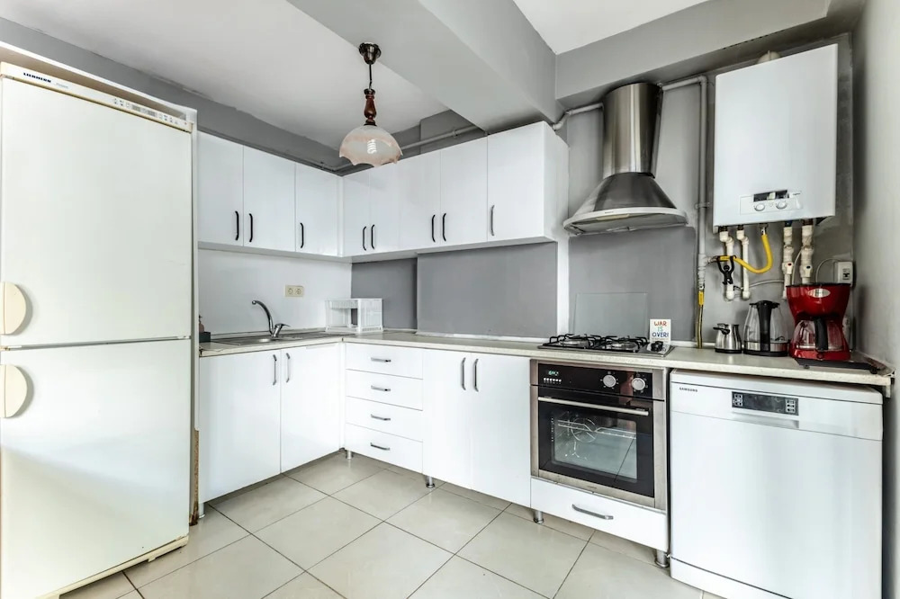 Flat With Backyard 6 min to Bostanci Show Center — фото 5
