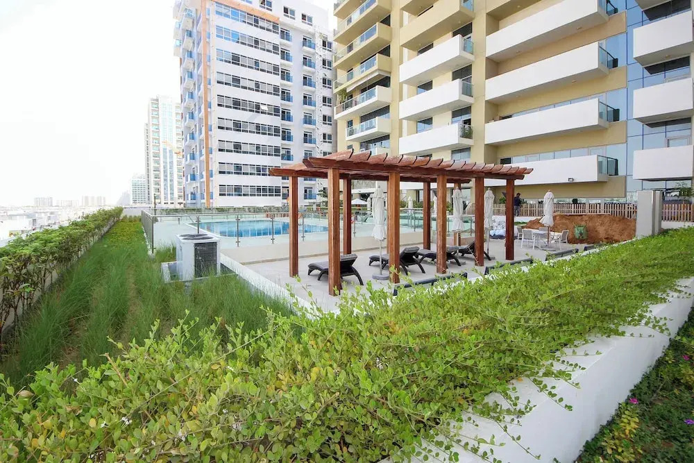 Дубай: Silk Valley - Brand new 1B with pool view