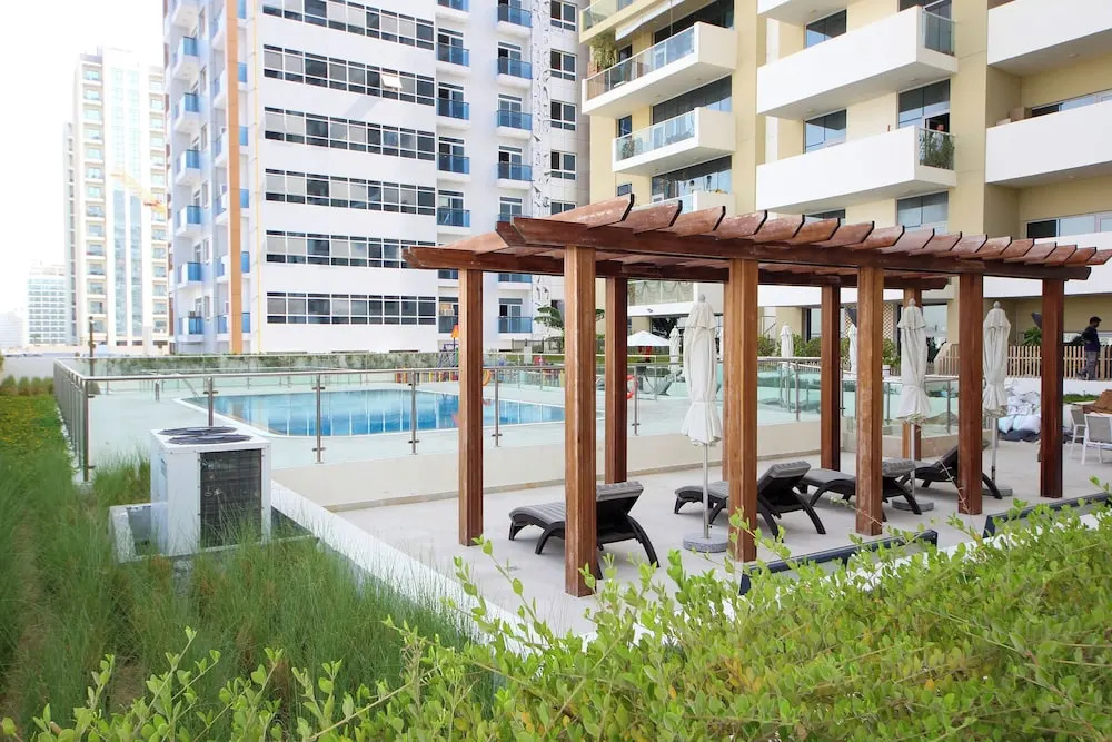 Дубай: Silk Valley - Brand new 1B with pool view