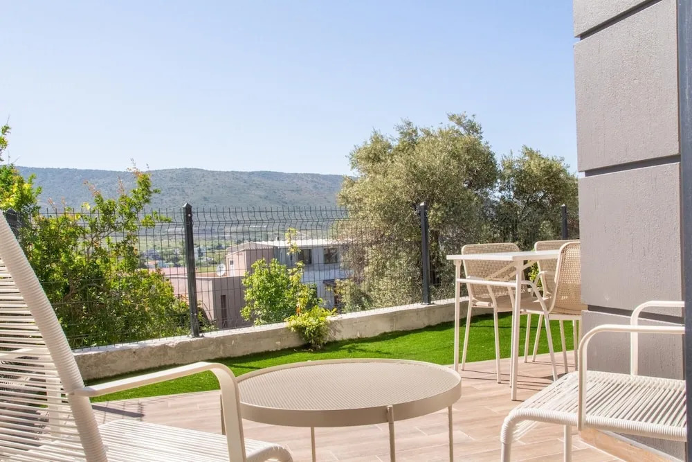 Гюльбахче: Nature View Flat With Garden in Urla Izmir