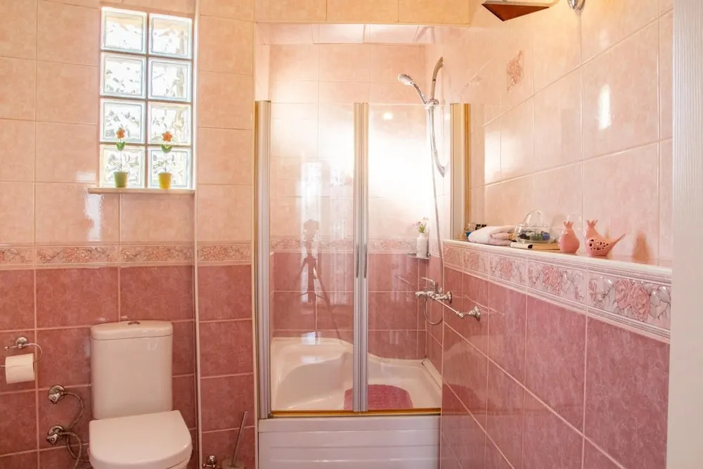 Измир: Spacious Detached House With Garden in Izmir