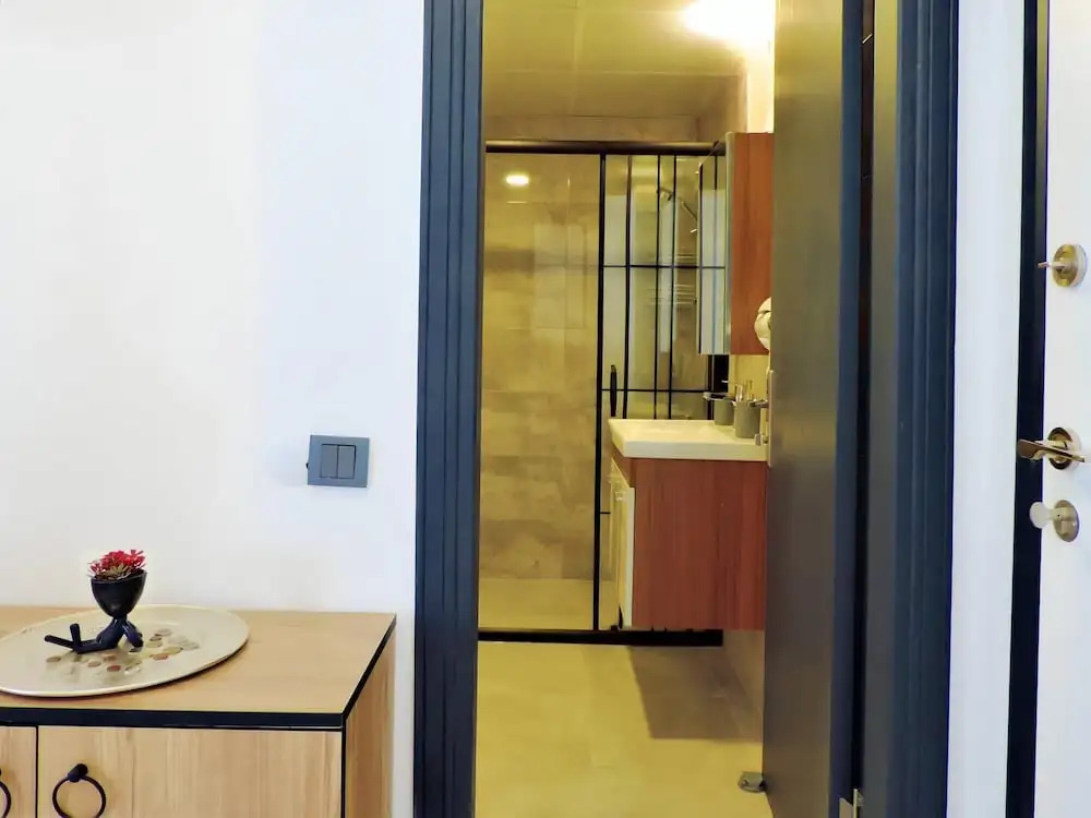 Аксу: Chic Flat 10 min to Lara Beach in Antalya