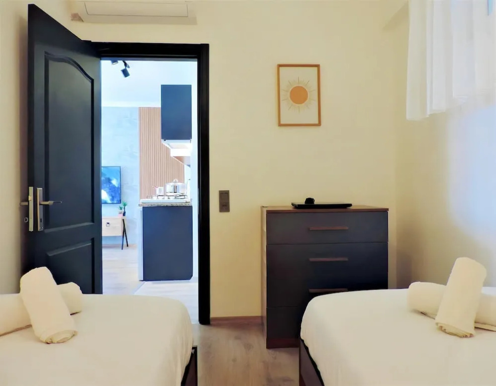 Аксу: Chic Flat 10 min to Lara Beach in Antalya