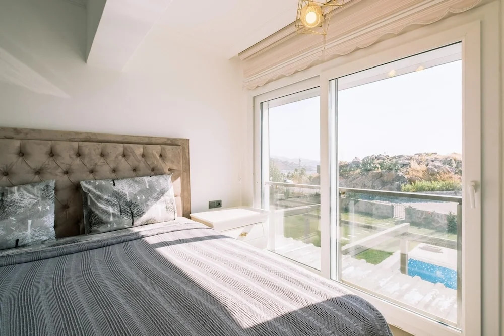 Гюндоган: Chic Villa w Patio Pool 3 min to Beach in Bodrum