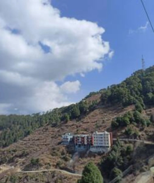 BRIKitt Tranquil Himalayan 2BHK Getaway, South Gola Range — фото 3