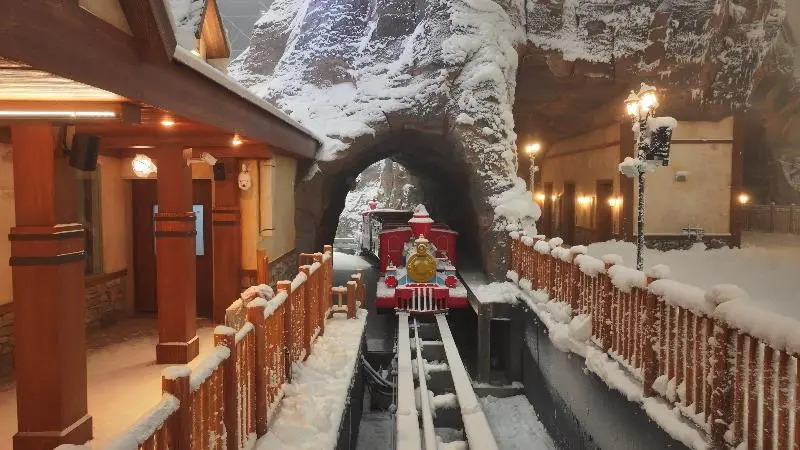 Шанхай: Crowne Plaza Shanghai Snow World, an IHG Hotel