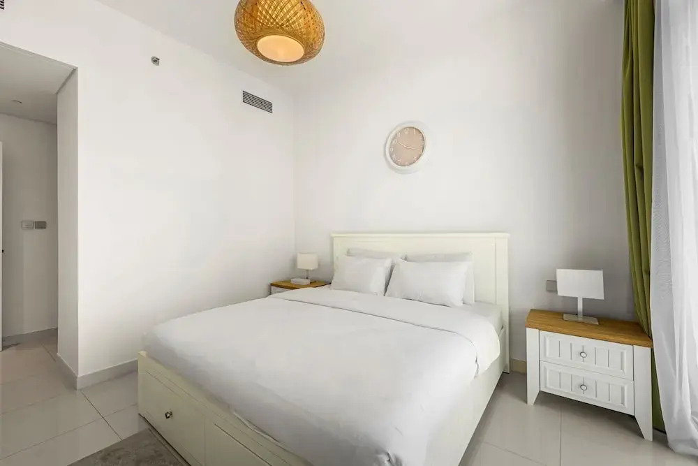 Дубай: Tranquil 2BR Escape in Beach Vista