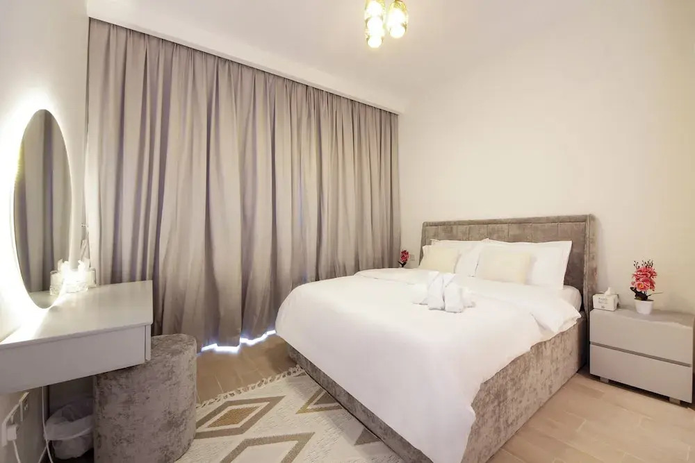 Дубай: Breeze Residence-Brand New Furnished 2BR