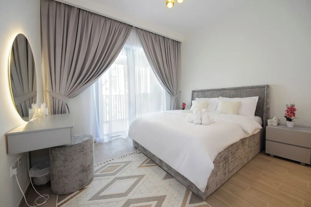 Дубай: Breeze Residence-Brand New Furnished 2BR