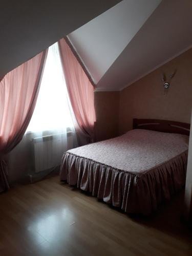 Азов: Hotel Zhemchuzhina
