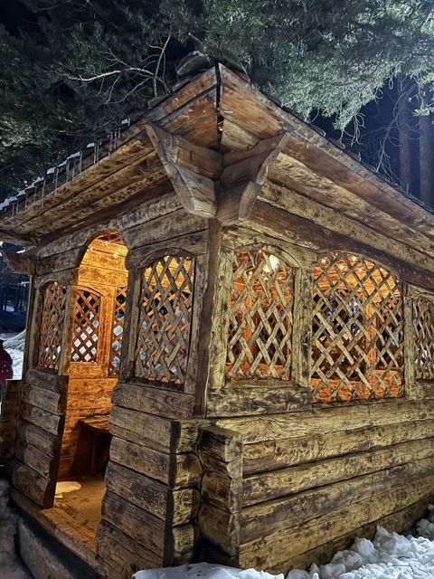 Поляна Азау: Гостевой дом Pamir