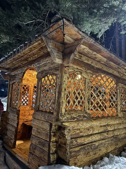 Поляна Азау: Гостевой дом Pamir