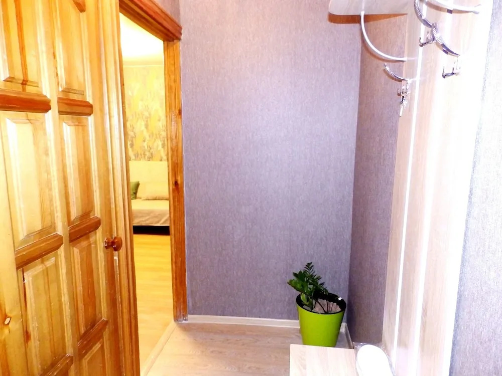 Новокузнецк: 3 rooms apartment on Spartaka 18