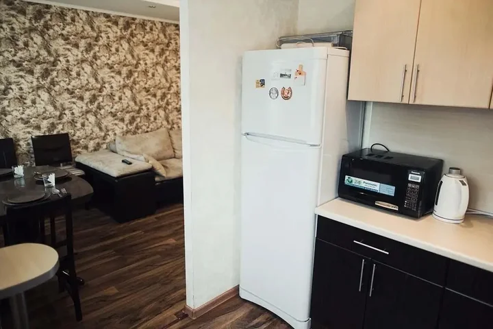 Новокузнецк: 3 rooms apartment on Spartaka 18
