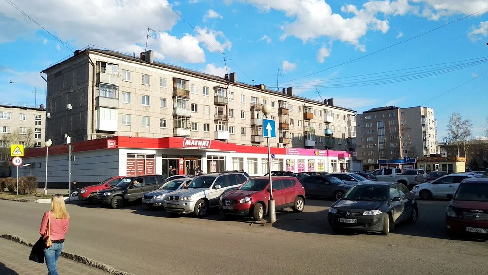 Новокузнецк: 3 rooms apartment on Spartaka 18