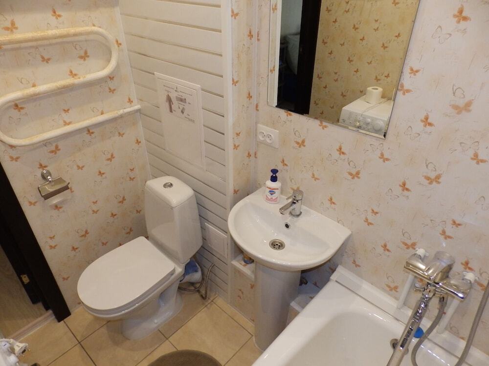 Новокузнецк: 3 rooms apartment on Spartaka 18
