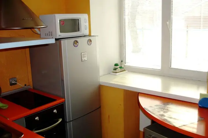 Новокузнецк: Apartment On Ordzhonikidze 42
