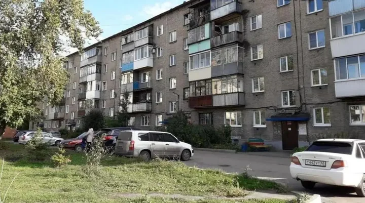 Новокузнецк: Apartment On Ordzhonikidze 42