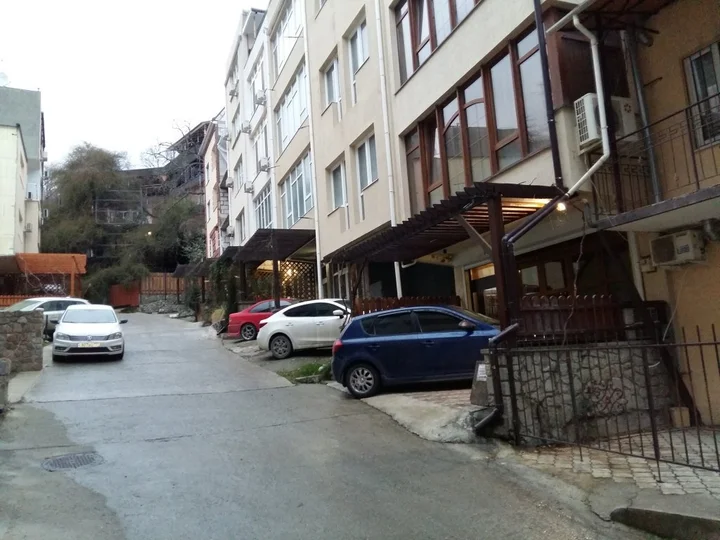 Отрадное: Guest House Timur