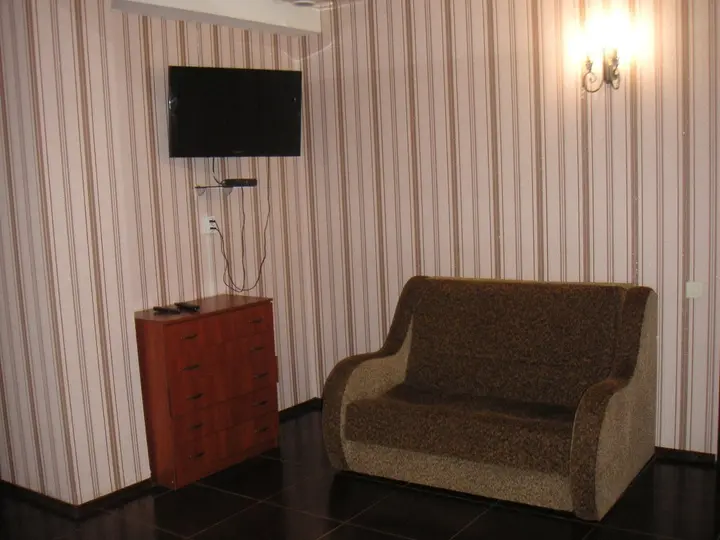 Отрадное: Nebesnuy Parus Hotel