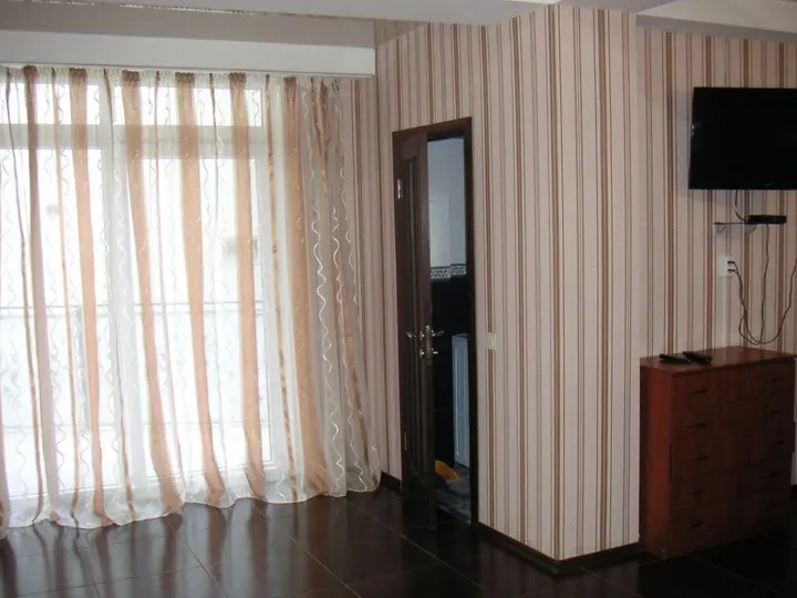Отрадное: Nebesnuy Parus Hotel