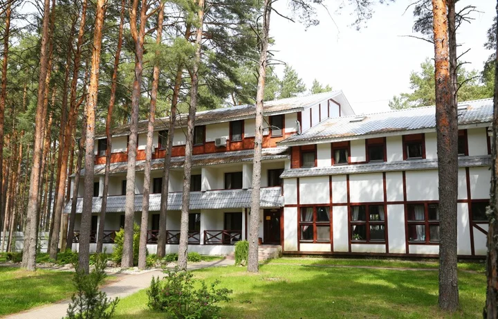 Печки: Отель Загородный Плесков