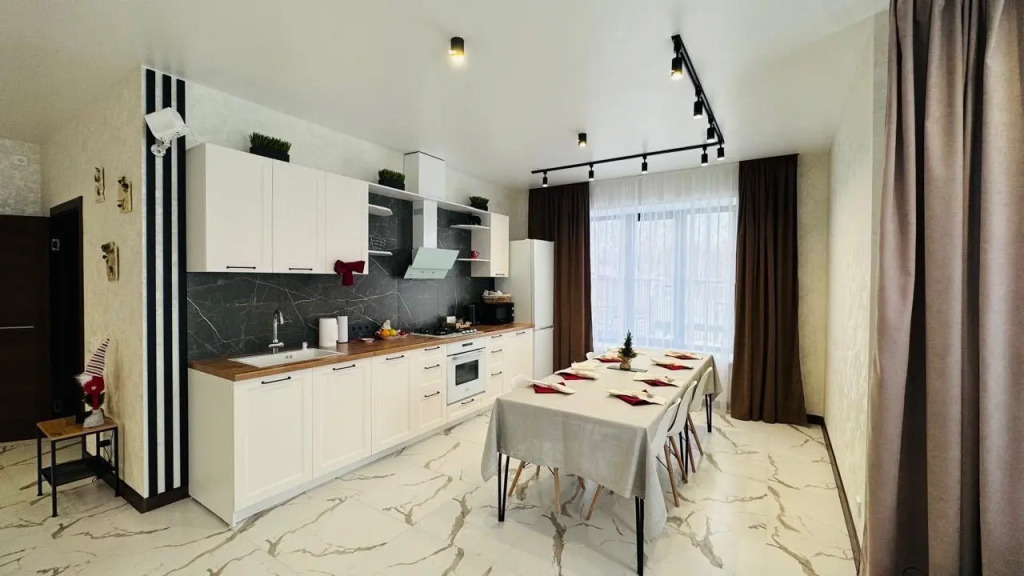 Гостевой дом LakeSide Big House — фото 5