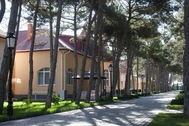 carousel image 1
