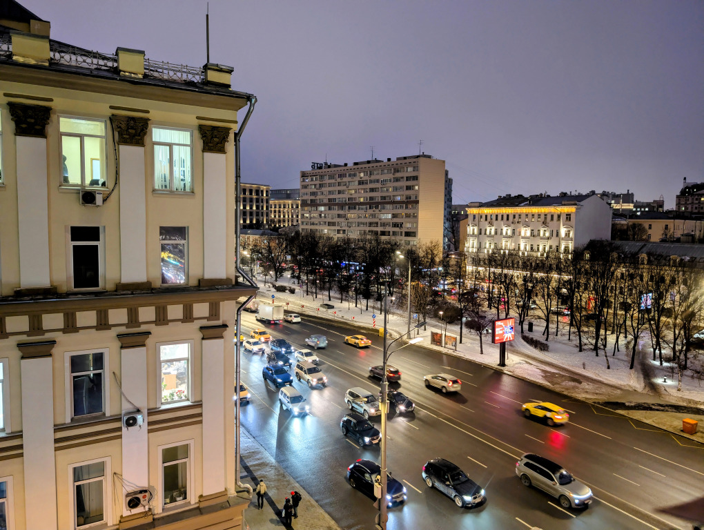 Москва: Квартира Свободна Садовая-Триумфальная 12