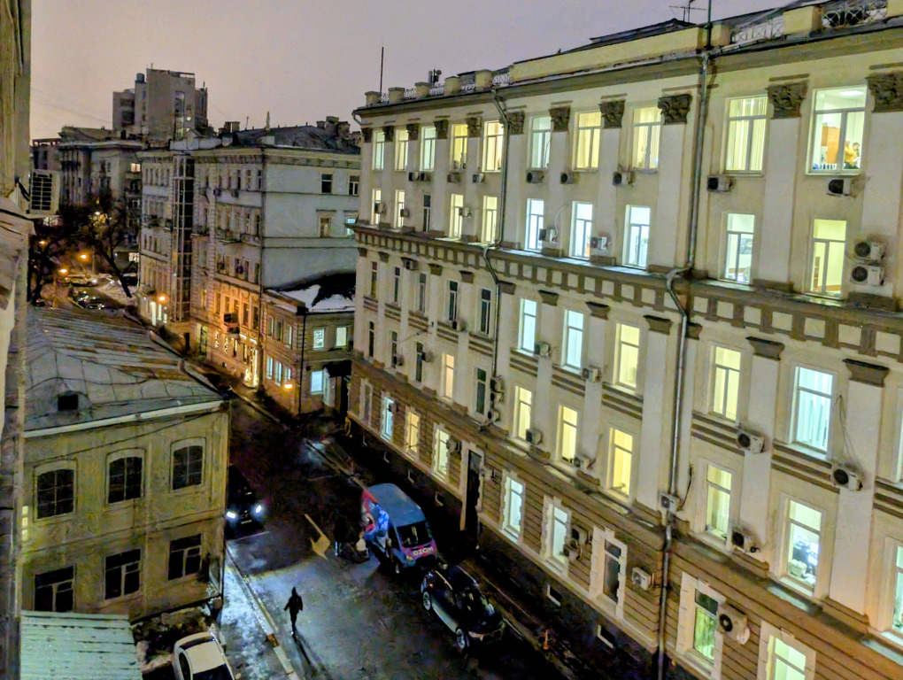 Москва: Квартира Свободна Садовая-Триумфальная 12