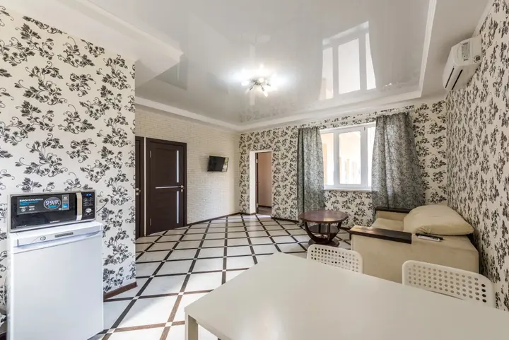 Витязево: Меблированные комнаты Лотос