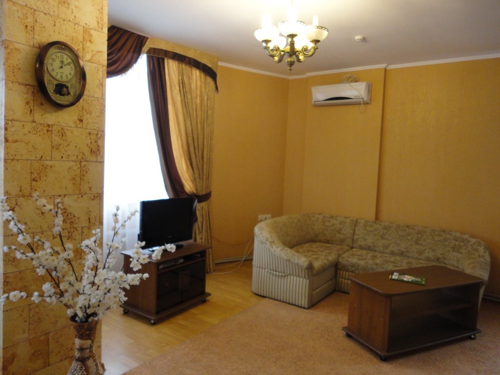 Краснодар: Hotel Iron 4