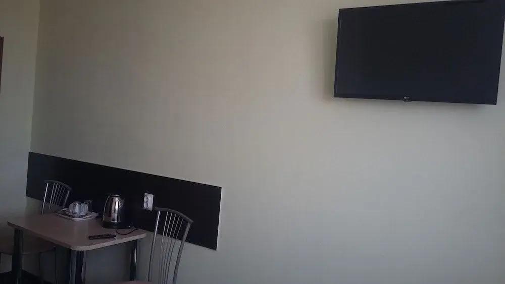 Челябинск: Mini Hotel na Popova
