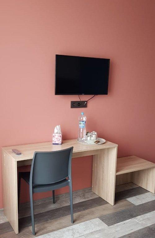 Великий Новгород: Гостевой Дом 65HOME