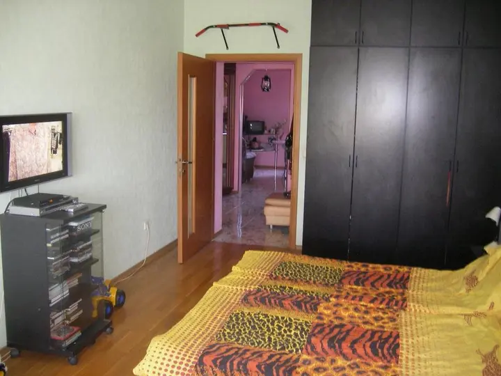 Великий Новгород: One-Bedroom na Dukhovskoy 12