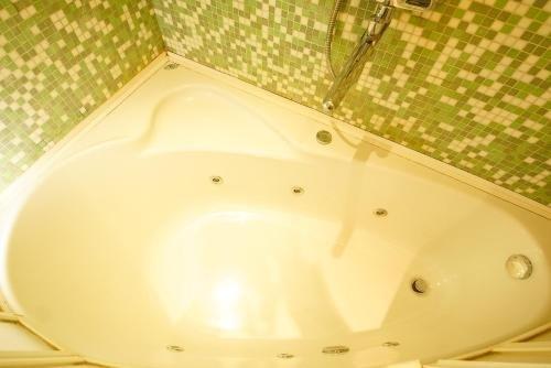 carousel image 1