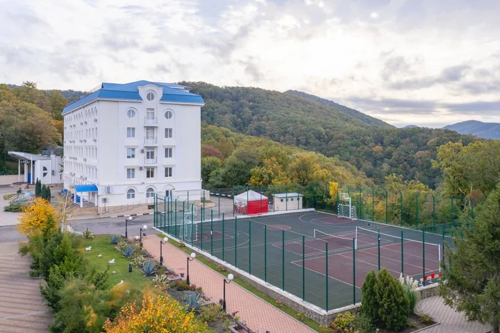 Небуг: AZIMUT Парк Отель Прометей Небуг