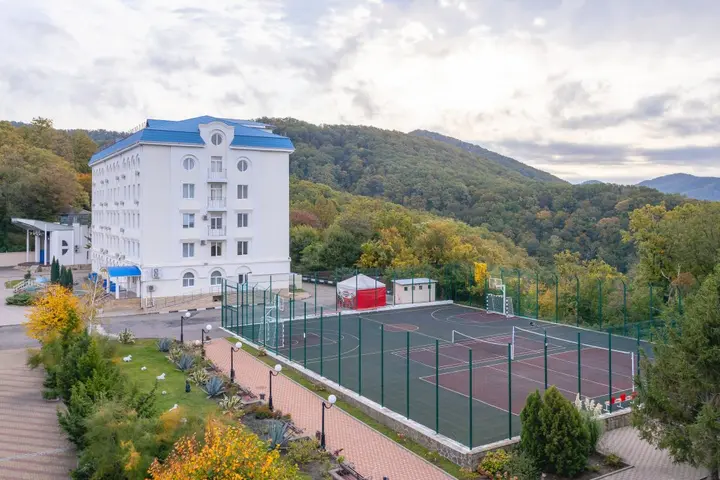 Небуг: AZIMUT Парк Отель Прометей Небуг